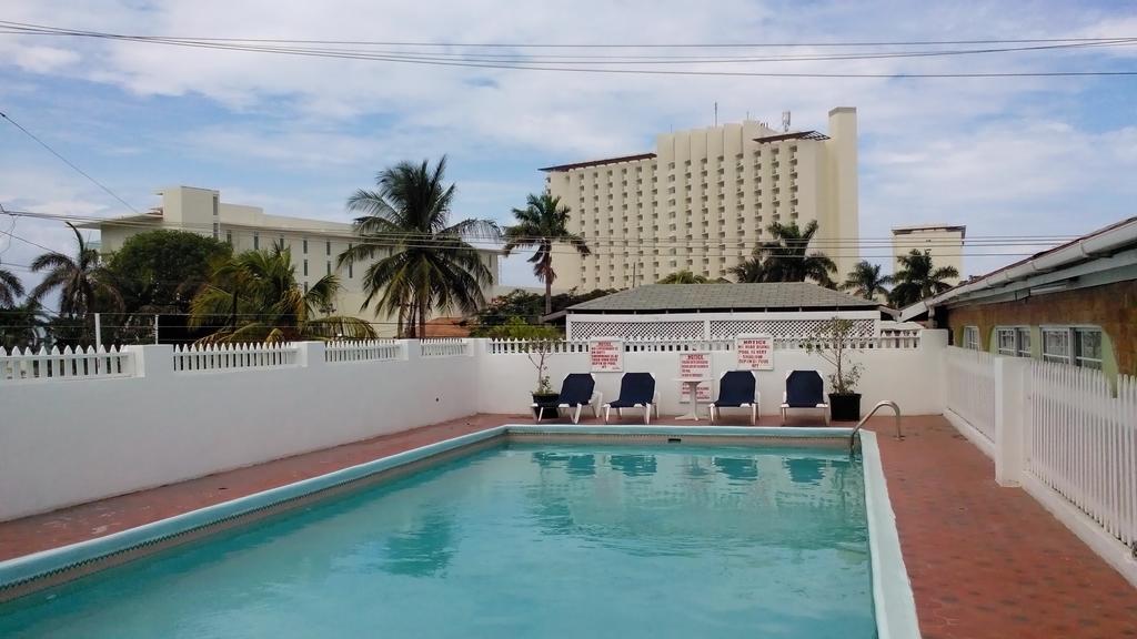 Village Hotel Ocho Rios Dış mekan fotoğraf
